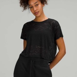 Black Cates Tee *Veil NWOT